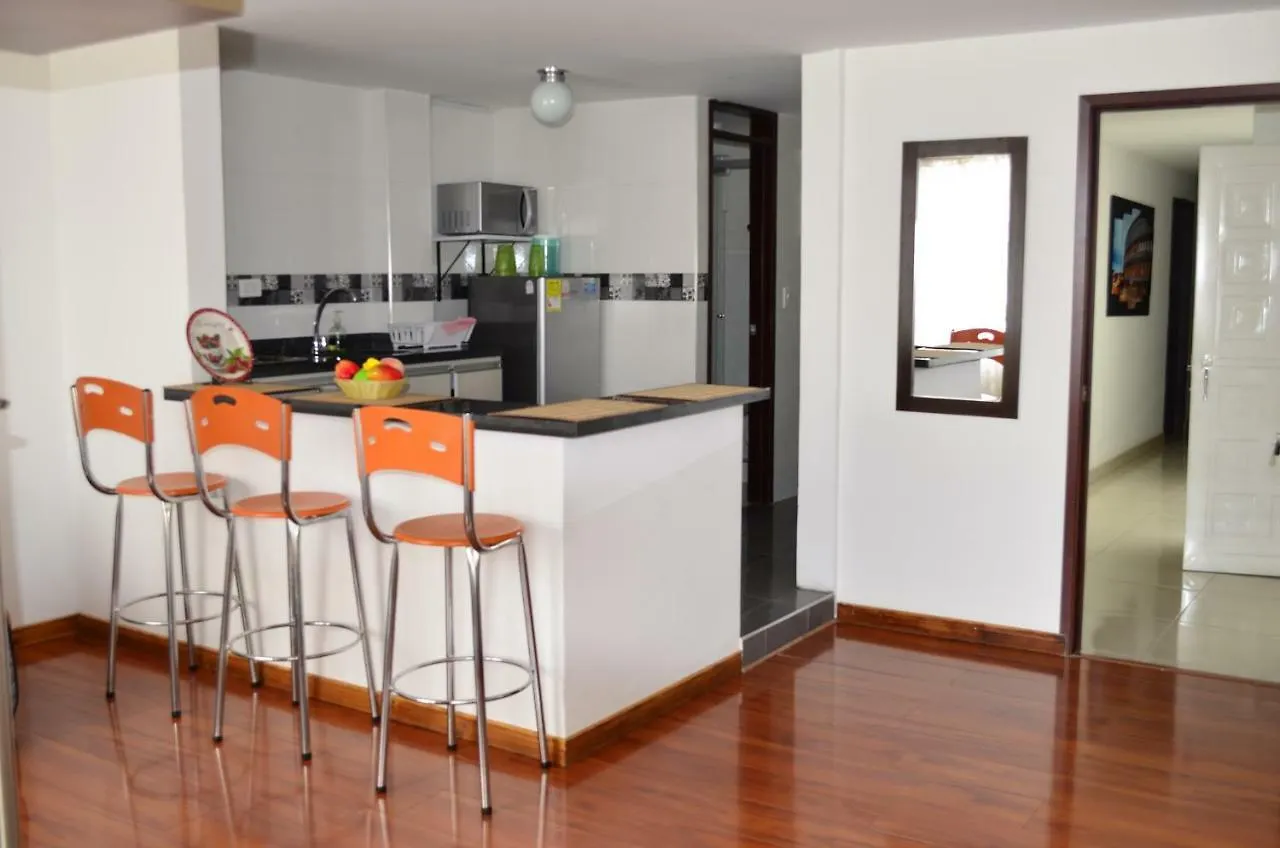 ***  Hotel Oporto 83 Bogotá Colombia